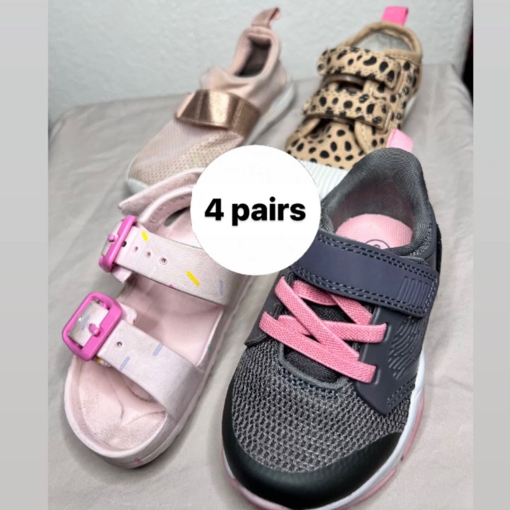 Bundle of (4) Pairs of Baby Shoes in Size 6